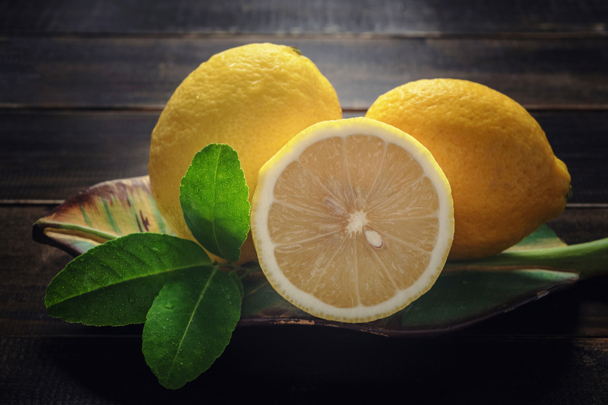 manfaat lemon