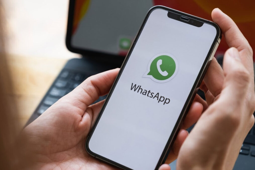 fitur pesan whatsapp